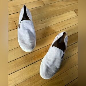 Olukai Pehuea women’s leather loafer slip ons in pale pink